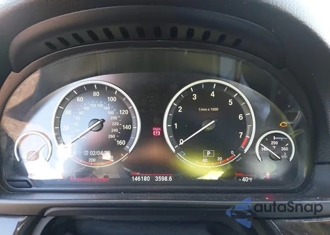 2015 BMW 528I xDrive z USA, uszkodzony, nr VIN WBA5A7C57FD621849